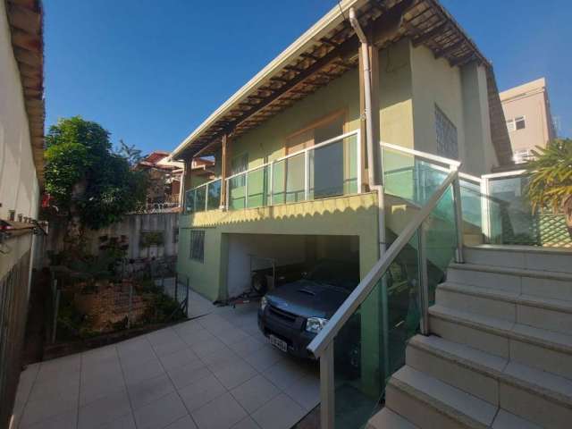 Casa com 4 dormitórios à venda, 360 m² por R$ 1.100.000,00 - Santa Amélia - Belo Horizonte/MG