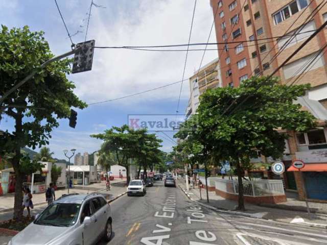 Apartamento PÉ NA AREIA em São Vicente.