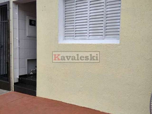 Casa Térrea de Vila fechada- 2 dormitórios 1 suite 2 wcs 1 vaga - Oportunidade