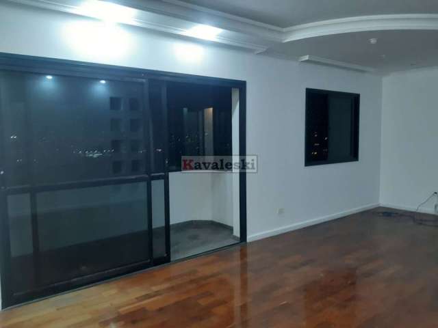 Apartamento Vago - 144 metros - 3 dormitórios 1 suite 3 wcs 2 vagas -Lazer- Próx Metrô- Oportunidade