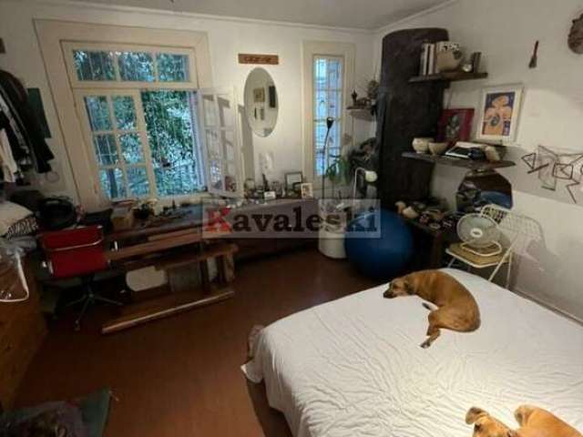 Imóvel com 2 Quartos e 1 banheiro à Venda, 116 m² por R$ 1.150.000