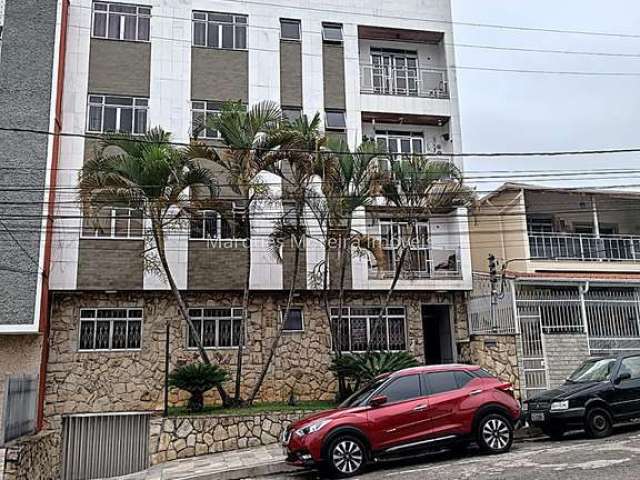 Apartamento com 3 quartos para alugar na Rua Tenente Luiz de Freitas, 165, Santa Terezinha, Juiz de Fora, 134 m2 por R$ 1.500