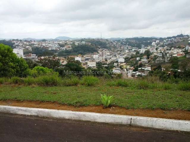 Terreno à venda na Rua Umberto Nery, Aeroporto, Juiz de Fora, 588 m2 por R$ 409.187