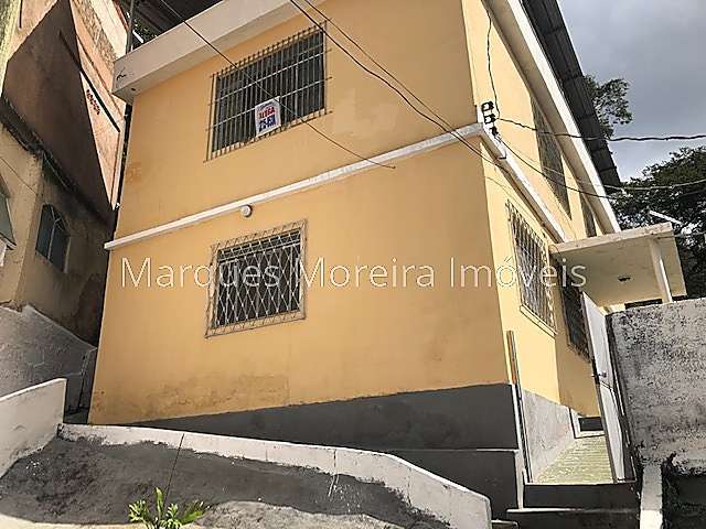 Casa à venda na Rua do Carmelo, Paineiras, Juiz de Fora, 140 m2 por R$ 390.000