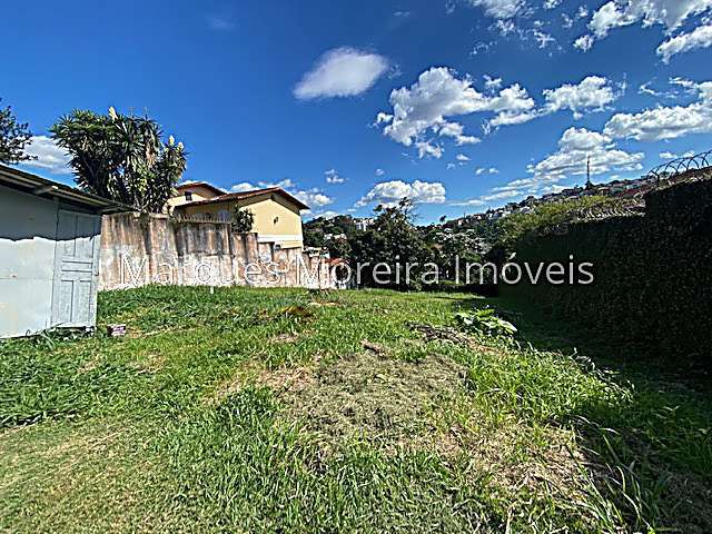 Terreno em condomínio fechado à venda na Rua Ivan Soares Oliveira, Parque Imperial, Juiz de Fora, 1000 m2 por R$ 1.000.000