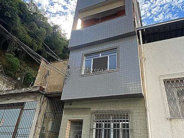 Cobertura com 3 quartos à venda na Rua Padre Tiago, São Mateus, Juiz de Fora, 156 m2 por R$ 290.000