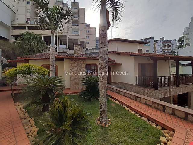 Casa com 4 quartos à venda na Rua Albertino Gonçalves Vieira, Jardim das Laranjeiras, Juiz de Fora, 275 m2 por R$ 1.200.000