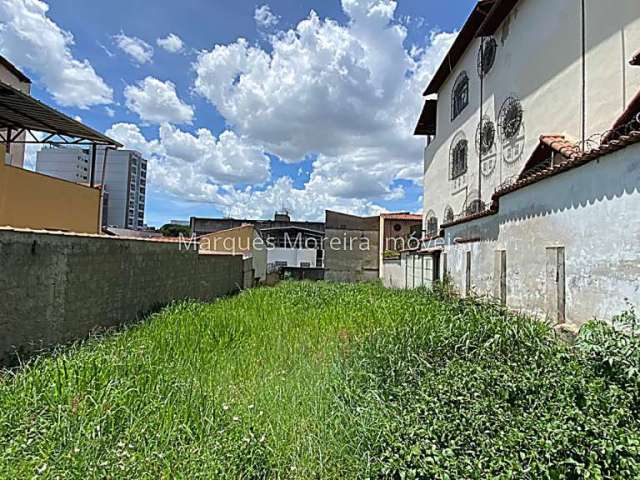 Terreno à venda na Rua Tenente Barroso, Manoel Honório, Juiz de Fora, 350 m2 por R$ 550.000