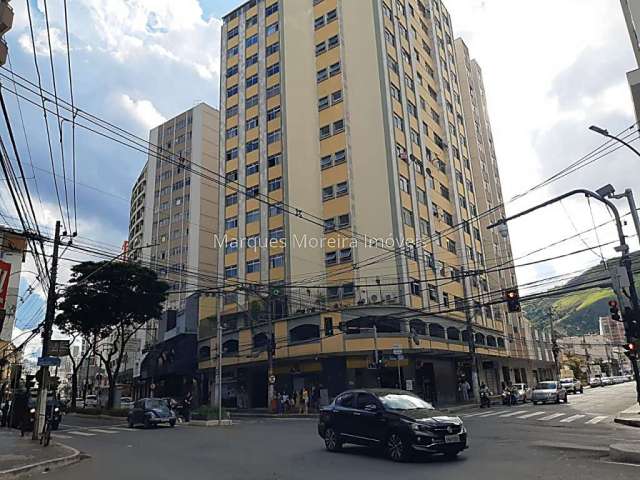 Apartamento com 4 quartos à venda na Avenida Presidente Itamar Franco, São Mateus, Juiz de Fora, 155 m2 por R$ 825.000