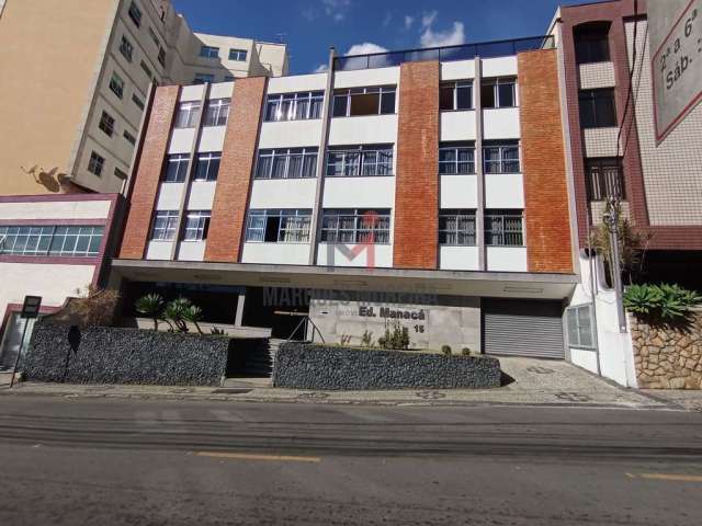 Cobertura com 3 quartos à venda na Rua Doutor Hameleto Fellet, Vale do Ipê, Juiz de Fora, 180 m2 por R$ 498.000