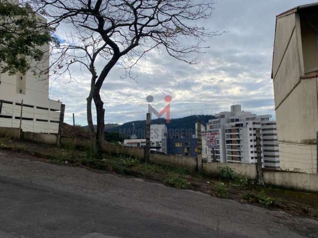 Terreno à venda na Rua José Romão Guedes, Granbery, Juiz de Fora, 840 m2 por R$ 450.000