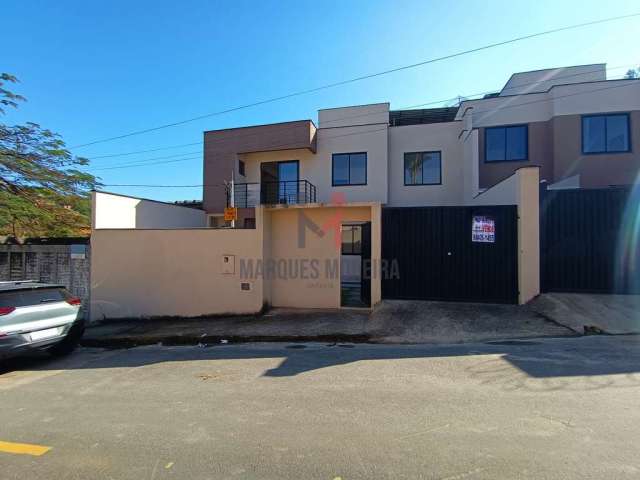 Casa com 3 quartos à venda na Rua dos Rubis, Marilândia, Juiz de Fora, 143 m2 por R$ 685.000