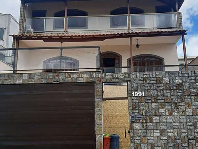 Casa com 4 quartos à venda na Rua Onofre Oliveira Salles, Santa Maria, Juiz de Fora, 232 m2 por R$ 750.000