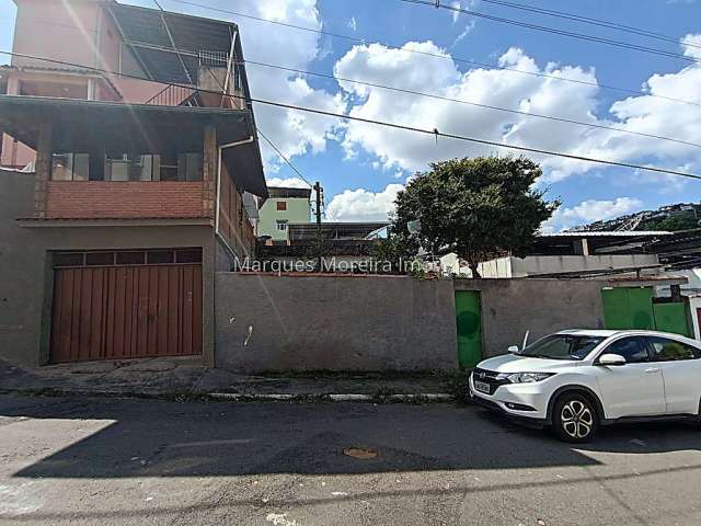 Terreno à venda na Rua Geraldina Carvalho Pinto, Santa Luzia, Juiz de Fora, 223 m2 por R$ 220.000