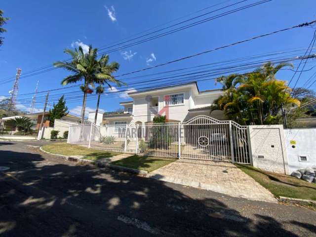 Casa em condomínio fechado com 5 quartos à venda na Rua José Alvarenga Massote, Chales do Imperador, Juiz de Fora, 324 m2 por R$ 2.500.000