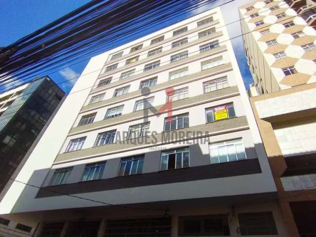 Apartamento com 2 quartos à venda na Rua Santo Antônio, 515, Centro, Juiz de Fora, 54 m2 por R$ 250.000