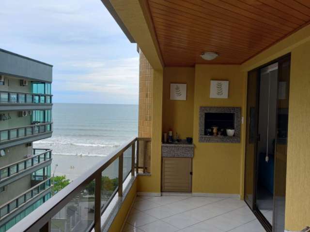 Apartamento Frente Mar em Meia-Praia Rua 253