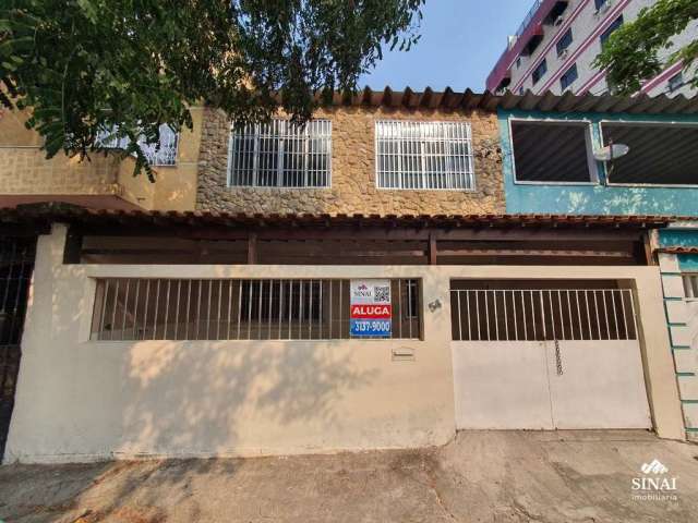 Casa com 3 quartos para alugar na Pascal, 542, Vila da Penha, Rio de Janeiro por R$ 2.300