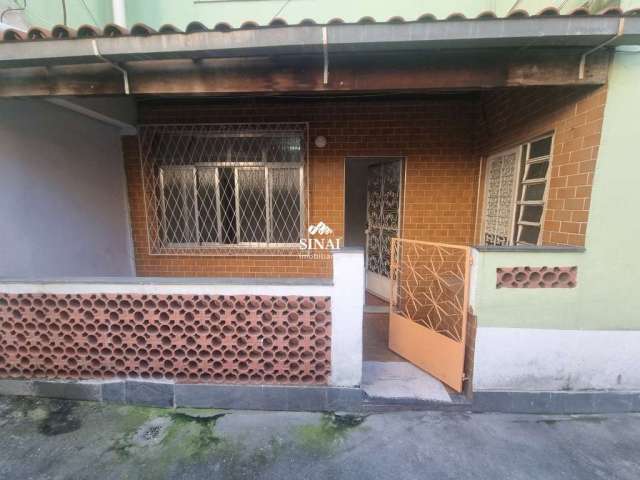 Casa com 1 quarto para alugar na Gurupema, 78, Braz de Pina, Rio de Janeiro por R$ 800