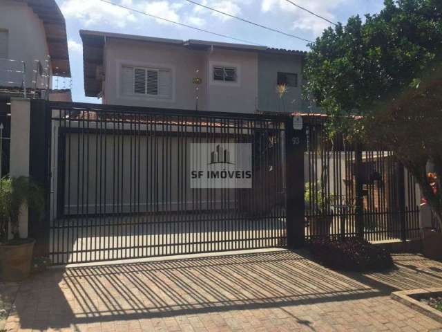 Belo sobrado de 180m², 3 dormitórios, 1 suíte, à venda, no Jardim Saira.