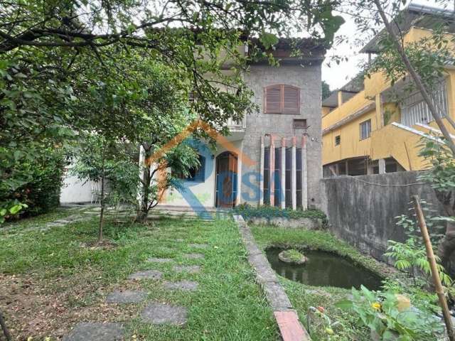 Linda casa à Venda 03 quartos Bairro São Miguel São Gonçalo/RJ.