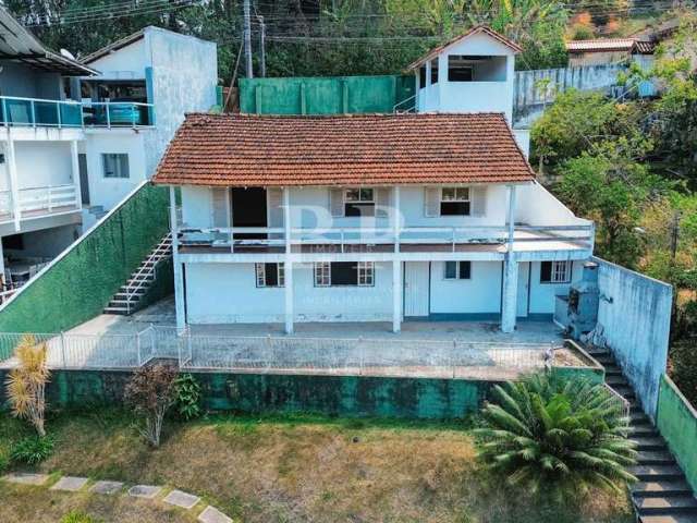 Casa para Venda em Teresópolis, Tijuca, 2 dormitórios, 1 banheiro, 1 vaga