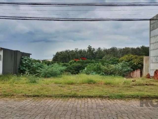 Vende-se Terreno com 300m²  sendo 10x30, no Jardim Leopoldina em Porto Alegre. Situada na Rua Germano Basler,  na rua da Igreja Santa Barbara, Próximo da Av: Juscelino Kubitschek,  bairro conta com es