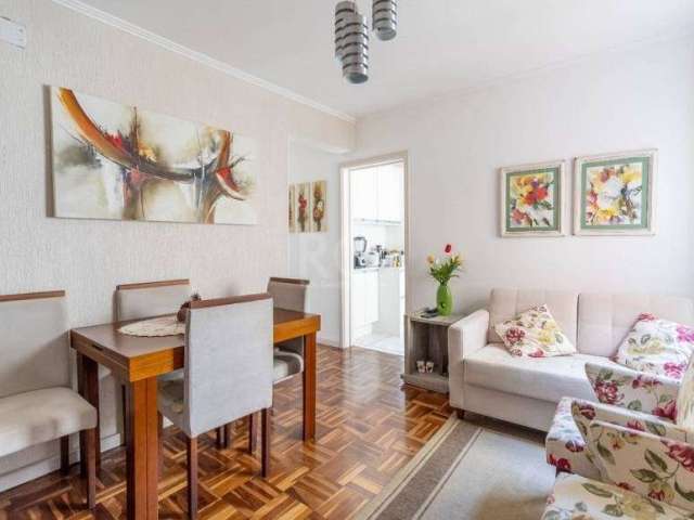 Apartamento com 63 m², 3 dormitórios e vaga rotativa por convenção, no bairro Passo d'areia em Porto Alegre.&lt;BR&gt;Apartamento reformado de 3 dormitórios, piso em parquet nos quartos e living, banh