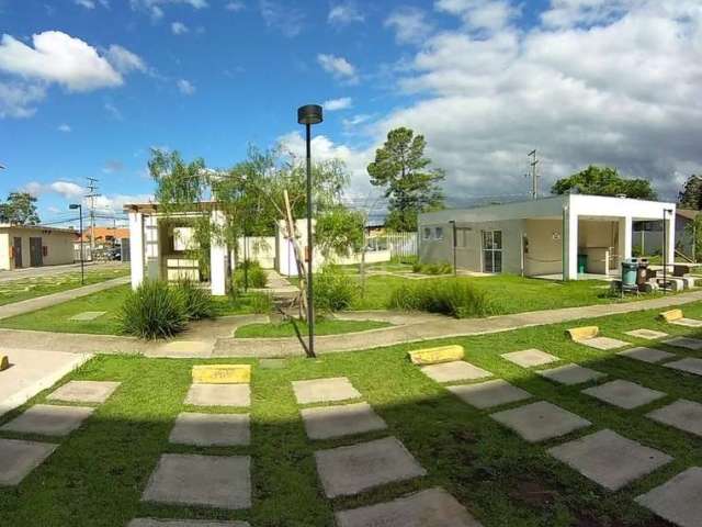 Apartamento com 02 dormitórios no Bairro Mato Grande em Canoas/RS, com 01 vaga de garagem, sala, cozinha, banheiro. Condomínio com infraestrutura e dispõe de segurança 24hrs, com academia, quiosques e