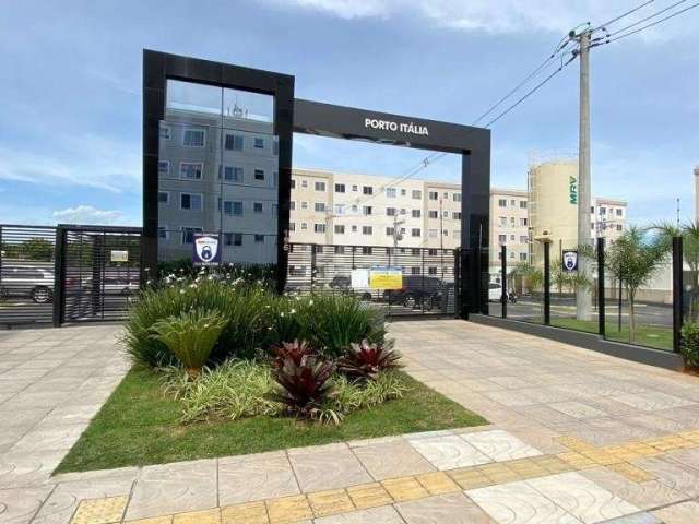 Apartamento 2 dormitórios com vaga de garagem no bairro Estancia Velha em Canoas.&lt;BR&gt;Apartamento reformado, 2 dormitórios, living 2 ambientes, banheiro social, cozinha com móveis e área de servi