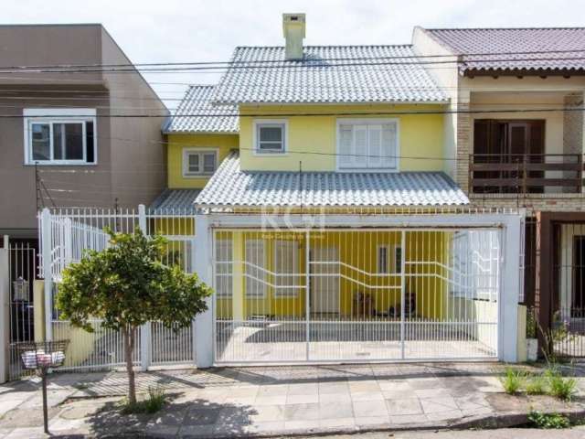 Casa no Altos de Santa Rita,com habite se e documentação em dia.&lt;BR&gt;com voltagem 110/220v em todas as peças. São  03 dormitórios transformada em 2, sendo um suíte, estar íntimo, living 2 ambient