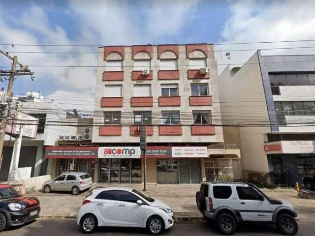 Apartamento de dois quartos no bairro Navegantes, reformado, sala, banheiro social, cozinha planejada com churrasqueira, área serviço conjugada.Permanece no Imóvel os moveis da cozinha e do dormitório