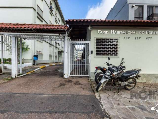 Apartamento com 3 quartos, vaga de garagem, no bairro Vila Ipiranga, Porto Alegre/RS &lt;BR&gt;   &lt;BR&gt;Localizado em um bairro tranquilo, este apartamento de 63,18m² com 3 dormitórios é ideal par