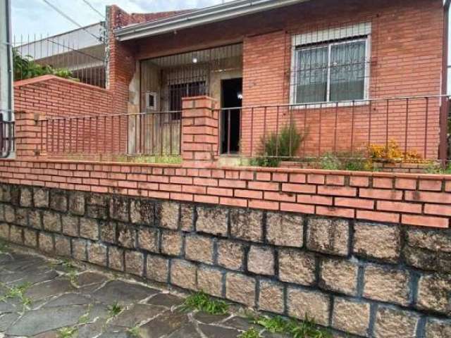 Casa 2 dormitórios, 2 vagas de garagem, bairro Passo da Areia, Porto Alegre/RS   &lt;BR&gt;&lt;BR&gt;Esta aconchegante casa de 67,80 com dois dormitórios oferece um ambiente acolhedor e funcional para