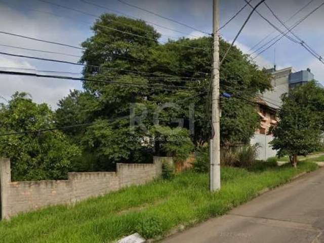 Vende no bairro Cristal, terreno medindo 11 mt de frente por 54 mt de frente a fundos, com uma área total de aproximadamente 600 mt². Excelente para construção de condomínio de casas. Vista privilegia