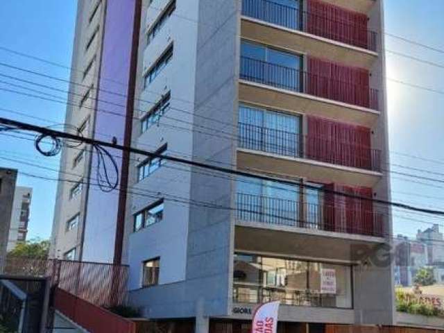 Localizado em um dos melhores bairros para se viver, o MAGGIORE tem unidades de  2 suítes com 88,19m2 e uma elegante sacada, e versões frente oeste (vista Guaíba), 6 unidades Duplex, andares altos, co