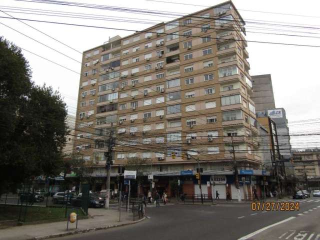 Apartamento de frente, dois quartos, living em dois ambientes, sacada envidraçada, copa-cozinha ampla, banheiro auxiliar, banheiro social , 75 metros privativos, edifício com portaria 12 horas, e elev