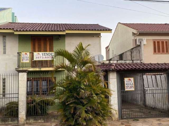 Casa à venda em Canoas - Harmonia &lt;BR&gt;&lt;BR&gt;Não perca essa oportunidade única de adquirir uma linda casa no bairro Harmonia em Canoas, RS. Localizada na Rua Martinho Lutero, esta propriedade