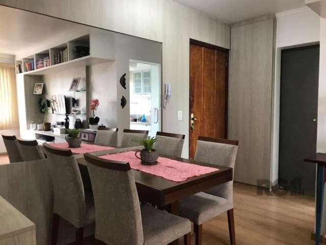 Apartamento:&lt;BR&gt;&lt;BR&gt;Reformado, de frente, sol da manhã,  composto de 2 dormitórios, living 2 ambientes, lavabo, cozinha montada, área de serviço separada, banheiro social e Uma vaga cobert