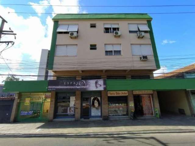 Otimo apartamento de 03 dormitorios, sendo um suite, banheiro social, sala ampla, cozinha com churrasqueira, area de servico e lavabo. terceiro andar, de frente, muito bem ventilado. uma vaga de garag