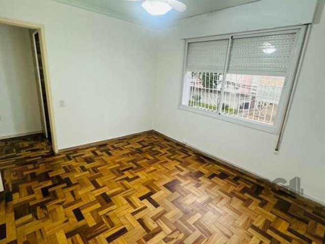 Apartamento de frente 01 dormitório com Garagem escriturada, bem próximo Bourbon Country e Shopping Iguatemi. &lt;BR&gt;&lt;BR&gt;O imóvel está Desocupado ,no 2º andar de Frente (1 lance de escada) po