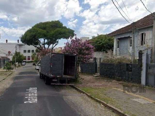 vende ótimos 02 terrenos para construção de um empreendimento , sendo 01 com frente para rua Valparaíso e o outro com frente para rua 08 de Julho no jardim Botanico. A menos de 50 metros do Bourbon Ip