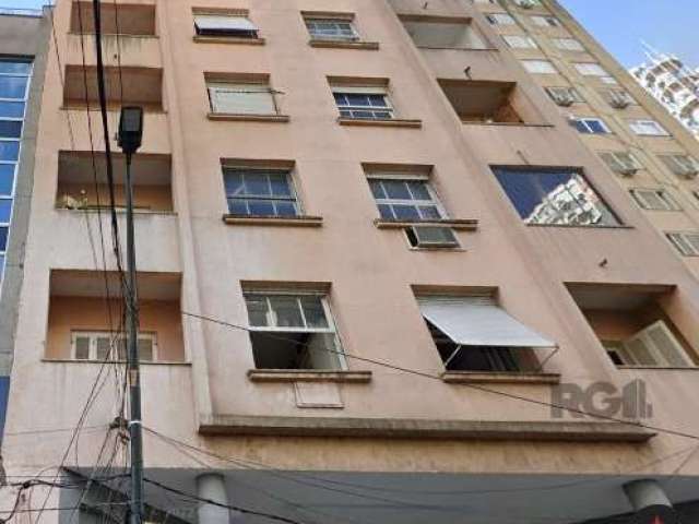 Com excelente localização esta apartamento possui 1 dormitório, living, cozinha e banheiro.&lt;BR&gt;&lt;BR&gt;Prédio enxuto.&lt;BR&gt;Baixo custo condominial.&lt;BR&gt;&lt;BR&gt;Conheça e surpreenda-