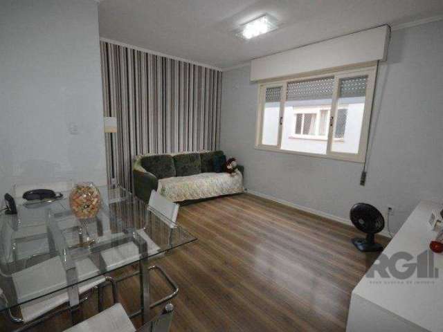 Apartamento à venda de um dormitório, em Canoas, &lt;BR&gt;Bairro Marechal Rondon, com vaga coberta, amplo, ensolarado, &lt;BR&gt;próximo ao Centro da cidade e a 5 minutos do Park Shopping Canoas, sem