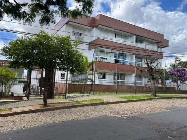 Excelente apartamento de 2 quartos, sendo uma suíte. Apartamento com sala ampla e com o grande diferencial de possuir uma sacada.&lt;BR&gt;Todas as peças pegam o sol da manhã. Apartamento super bem il