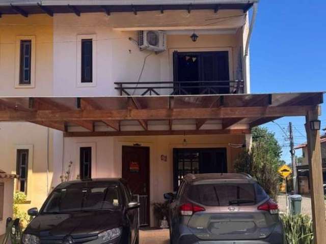 OPORTUNIDADE!!! &lt;BR&gt;&lt;BR&gt;&lt;BR&gt;Casa no Condomínio Nova Ipanema Village. &lt;BR&gt;&lt;BR&gt;02 dormitórios, o2 banheiros, com split. &lt;BR&gt;&lt;BR&gt;Sotao  reformado que pode ser um