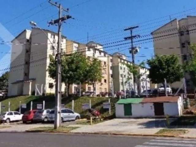 Descubra esta oportunidade incrível de adquirir um apartamento em condomínio fechado situado na charmosa região de Olaria, em Canoas, Rio Grande do Sul. Localizado na Rua Gildo de Freitas Apto 55, blo