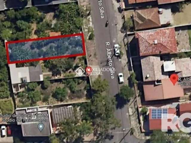 Terreno de 300m², bairro Vila Ipiranga, numa localização privilegiada: próximo do Colégio Santa Dorotéia, do Shopping Lindóia e do Bouleward Strip Center. Aproveite esta oportunidade de negócio e agen