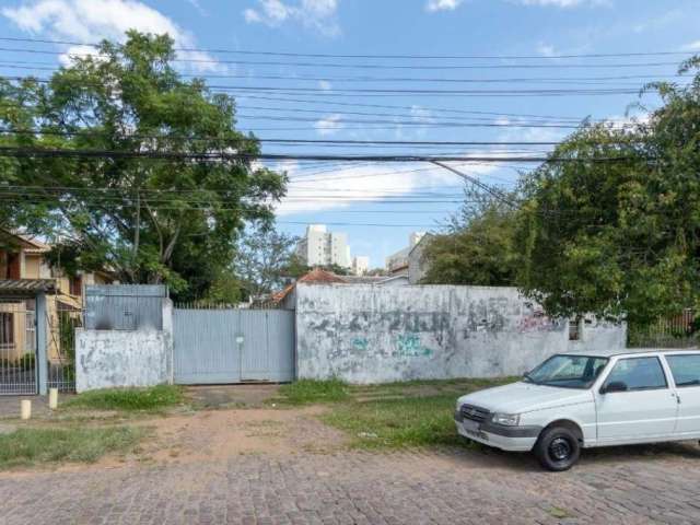 Excelente terreno na Zona Sul - Camaqua medindo 15,40m x 125,00m, area total de 1.925m².&lt;BR&gt;Ideal para construçao de empreendimento. Localizado proximo a Av. Otto Niemeyer.