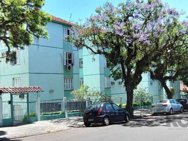 Apartamento à venda no condomínio Residencial Dom Pedro II, localizado na Rua Dona Zulmira, 459, Bairro Cavalhada em Porto Alegre. O apartamento possui 2 quartos, sendo 1 suíte, e 1 vaga de garagem ro